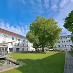 Spectrum Kirche Exerzitien-Und Bildungshaus Auf Mariahilf